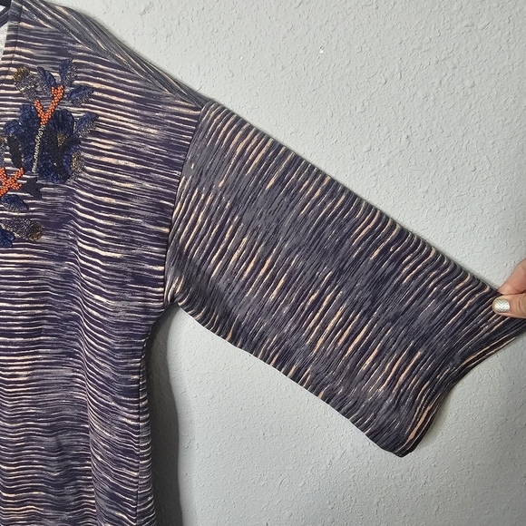 Soft Surroundings Womens M Medium Tunic Blouse V Neck Texture Beaded Applique - Picture 4 of 8